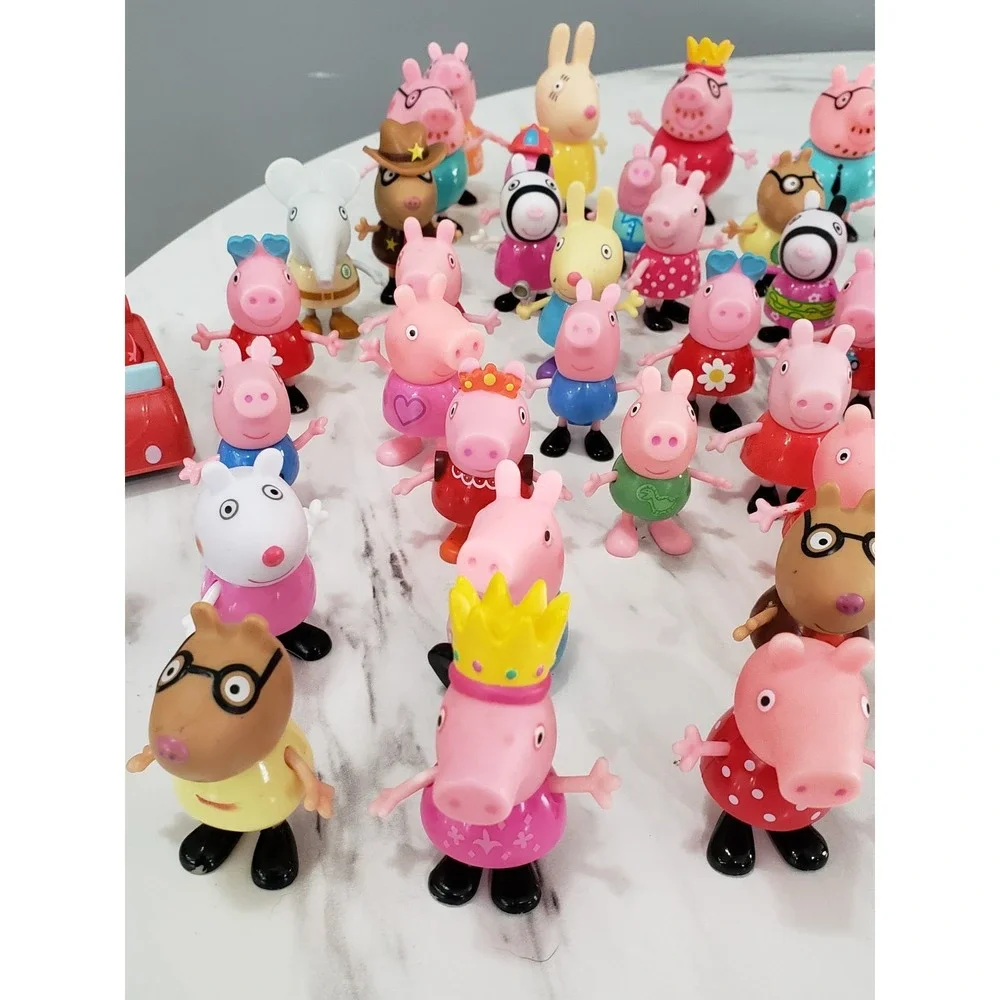 Lot 40+ Peppa Pig Family Friends Figures Bundle Mummy Daddy Grandma George